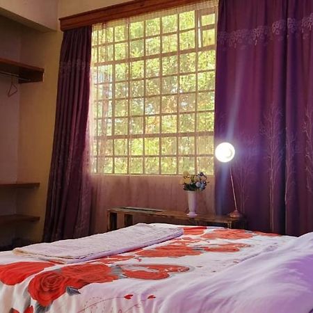 Sparkles Resort Meru Esterno foto